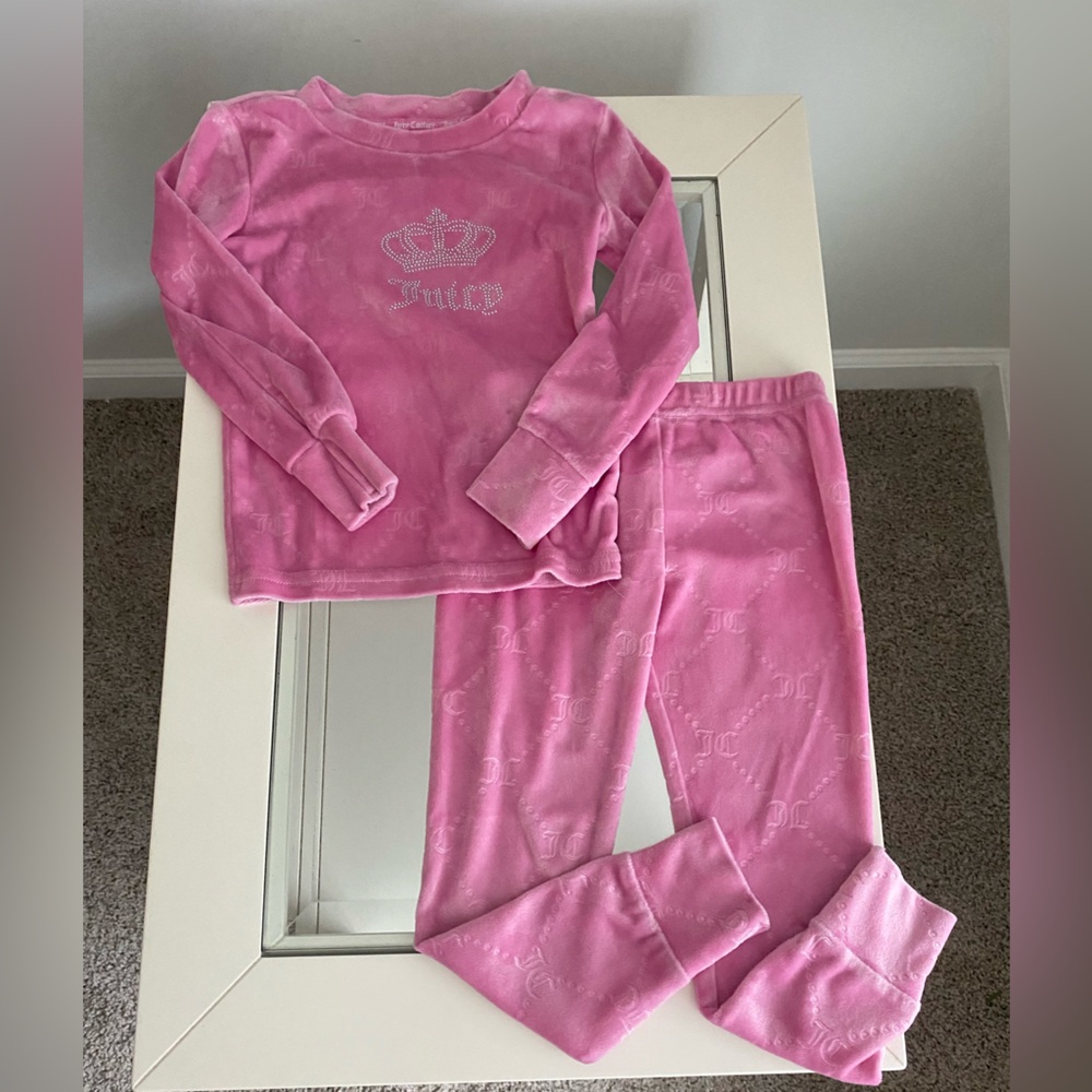 Juicy Couture Girls Pink Velour Two-Piece Pajama Set